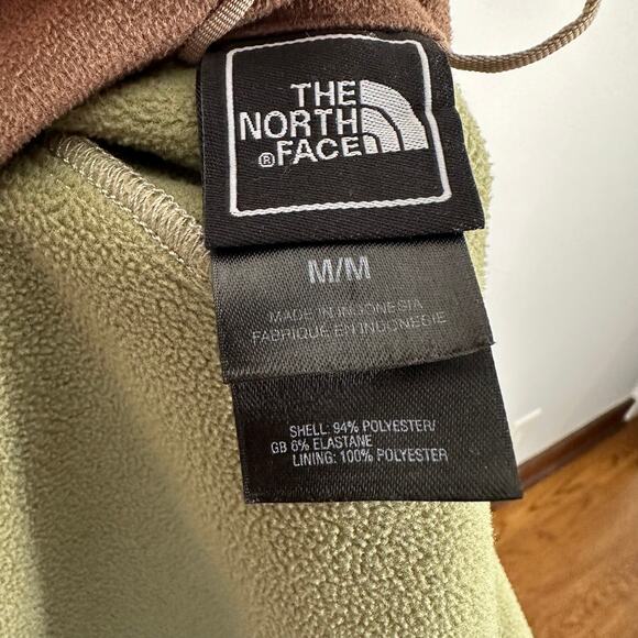 The North Face Green Apex Softshell Jacket - Picture 9 of 11